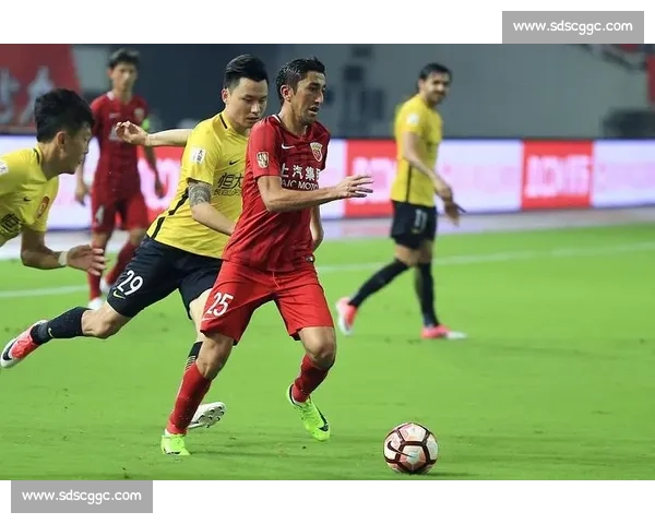 上港vs恒大现场直播焦点大战全程追踪两强正面对决谁能笑到最后 上港vs恒大现场直播焦点大战全程追踪两强正面对决谁能笑到最后